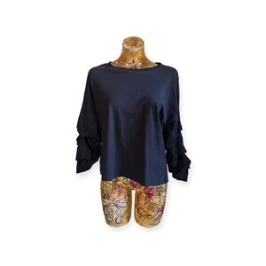 Ginebra top black statement sleeveles Size 1 XL cotton